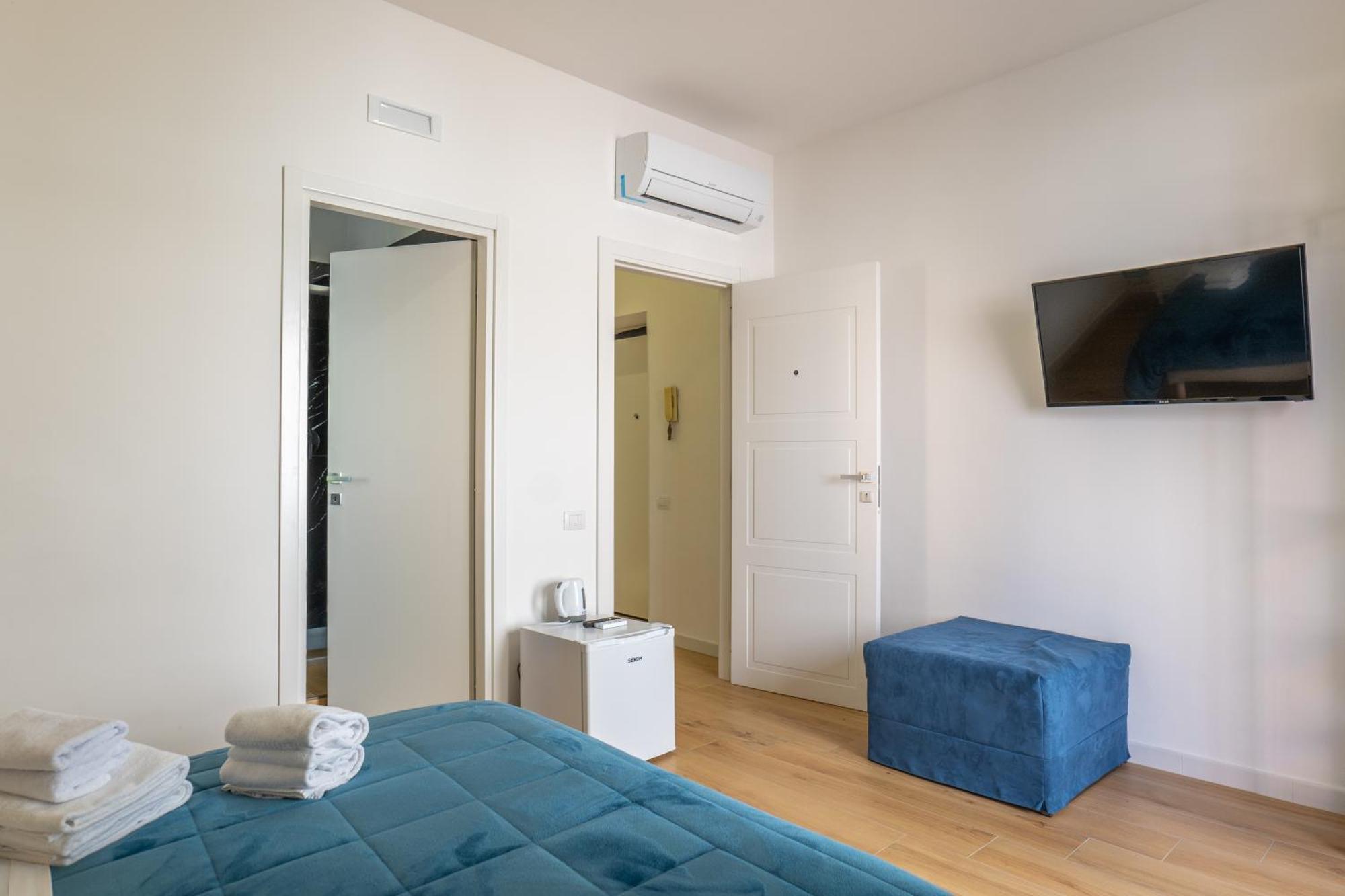 Relais San Demetrio - Modern & Central Rooms Salerno Buitenkant foto
