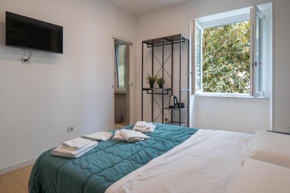 Relais San Demetrio - Modern & Central Rooms Salerno Buitenkant foto