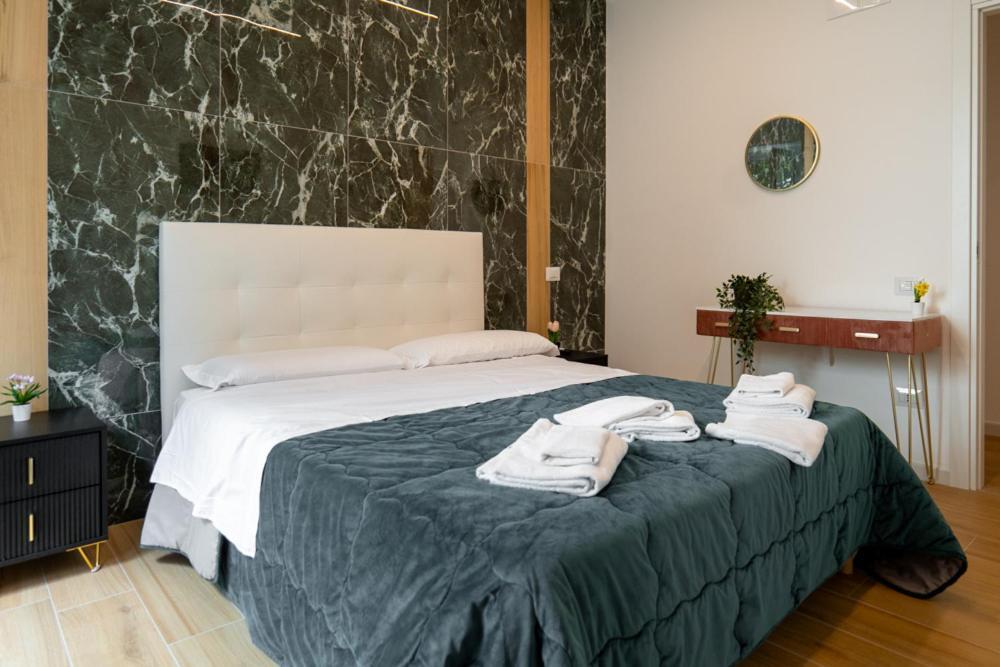 Relais San Demetrio - Modern & Central Rooms Salerno Buitenkant foto